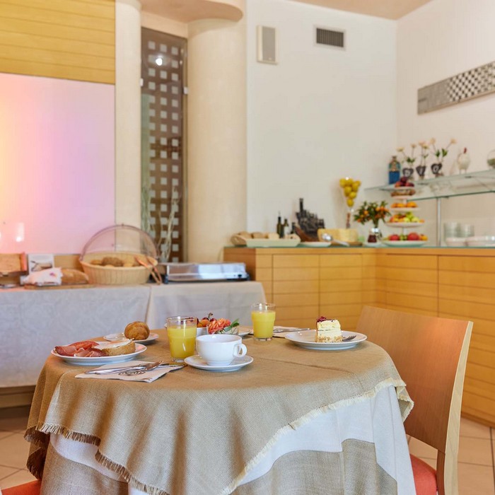 Hotel Ariston | Gusti bio